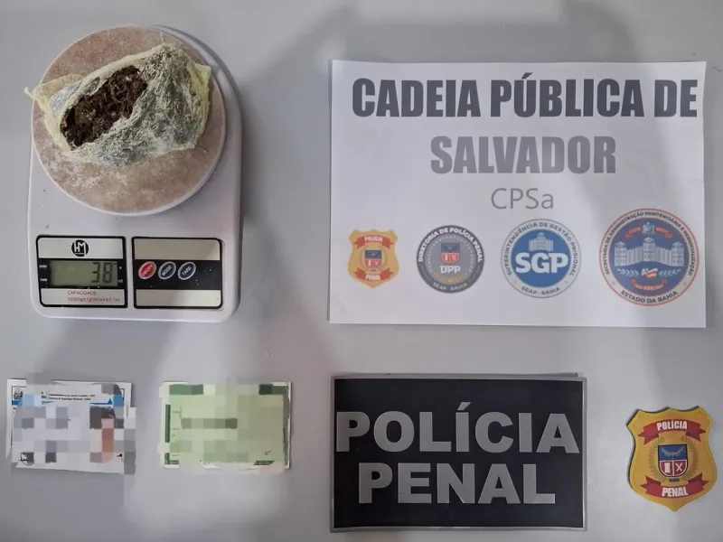 Mães de internos são flagradas tentando entrar com drogas na Cadeia Pública de Salvador