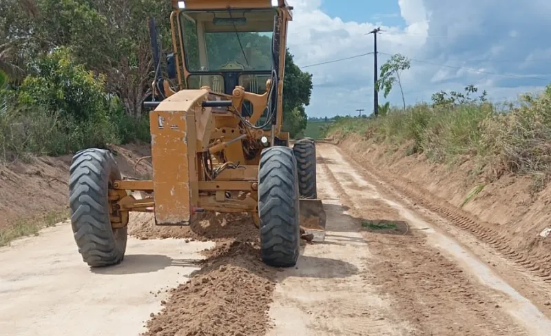 Prefeitura de Mucuri intensifica recuperação das estradas após temporais e mobiliza equipes em diversas frentes de trabalho