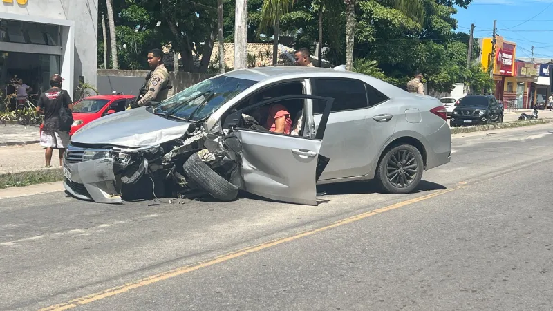 Pistola, carregadores e placas de colete são encontrados em carro de “Malagueta” morto após confronto com a PM em Prado