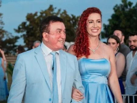 Filha do cantor Amado Batista morre aos 46 anos; artista lamenta “dor mais profunda”