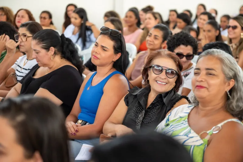 Servidoras da Prefeitura participam de momento de reflexão em homenagem ao Dia Internacional da Mulher Servidoras da Prefeitura participam de momento de reflexão em homenagem ao Dia Internacional da Mulher