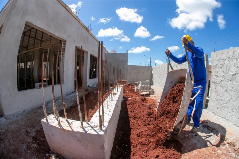 Construção de UBS no Redenção chega a 52% e ampliará atendimento na região