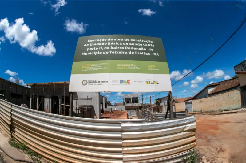 Construção de UBS no Redenção chega a 52% e ampliará atendimento na região