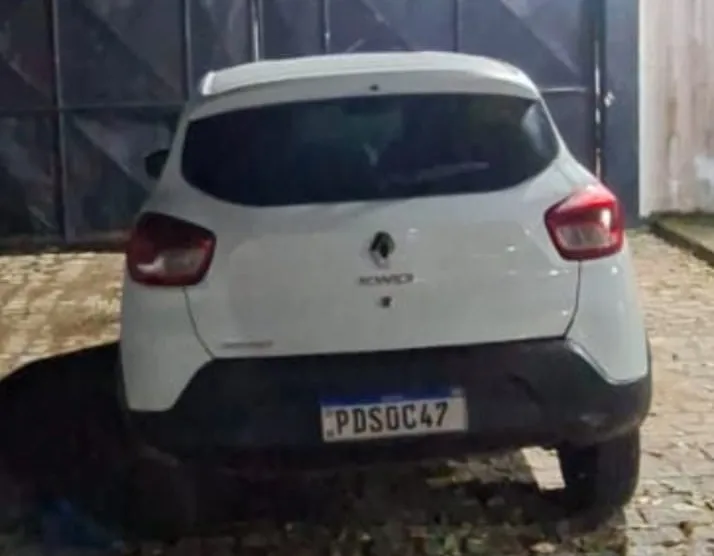 Polícia Militar prende em Teixeira de Freitas homem com veículo que teria sido usado em sequestro no ES