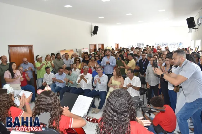 Prefeito Bemtivi reinaugura Casa da Cultura de Itanhém com presença do governador Jerônimo Rodrigues Prefeito Bemtivi reinaugura Casa da Cultura de Itanhém com presença do governador Jerônimo Rodrigues