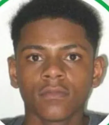 Sargento da reserva é morto durante assalto enquanto ensinava esposa a pilotar moto na Bahia Sargento da reserva é morto durante assalto enquanto ensinava esposa a pilotar moto na Bahia