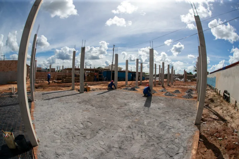 Prefeitura de Teixeira de Freitas constrói nova escola vai atender até 640 estudantes no bairro Tancredo Neves