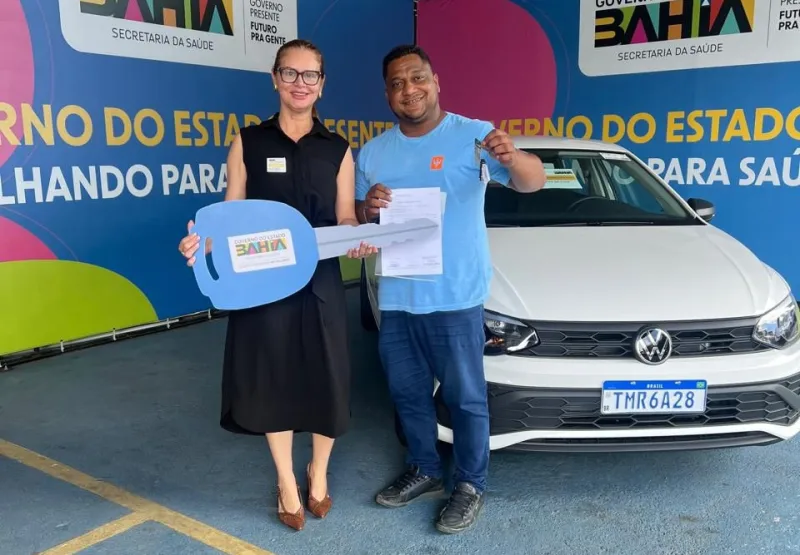 Prefeitura de Medeiros Neto recebe carro 0km para apoio logístico na saúde