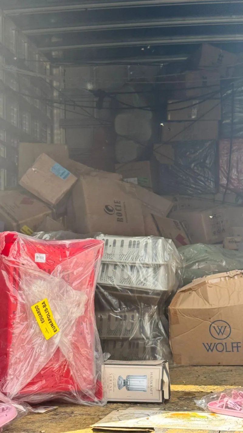 Três homens são presos em flagrante por roubo de cargas na Bahia Três homens são presos em flagrante por roubo de cargas na Bahia