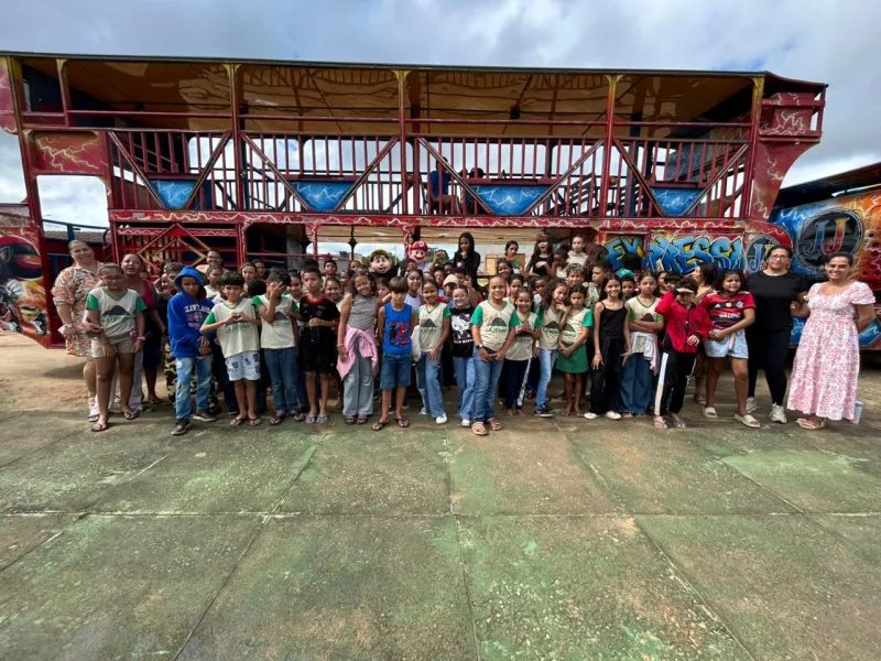 Prefeitura de Lajedão promove dia de lazer com “Expresso da Alegria” para alunos da rede municipal Prefeitura de Lajedão promove dia de lazer com “Expresso da Alegria” para alunos da rede municipal
