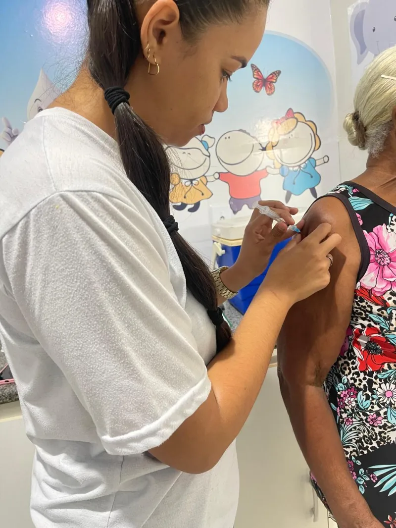 Lajedão realiza campanha de vacinação contra a Influenza e reforça proteção de idosos e crianças