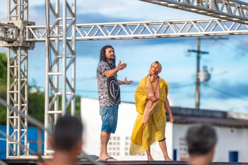 Contagem regressiva para a encenação da Paixão de Cristo em Teixeira de Freitas