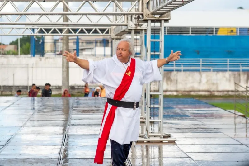 Contagem regressiva para a encenação da Paixão de Cristo em Teixeira de Freitas