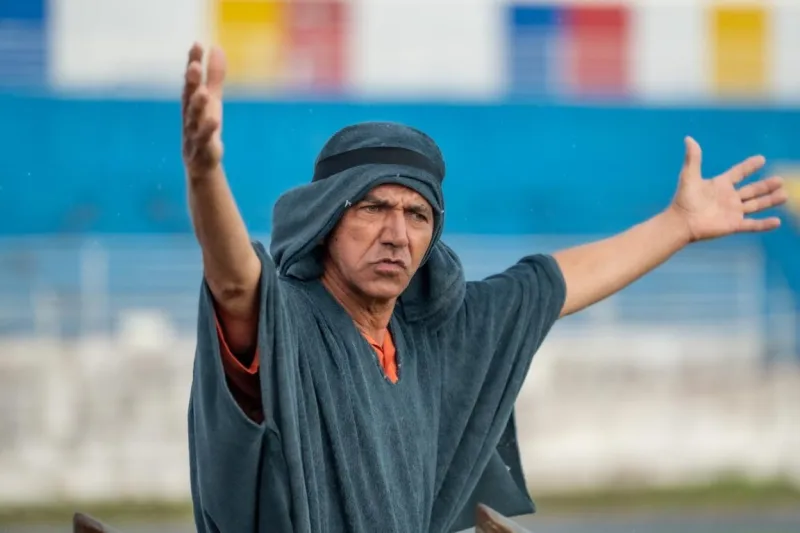 Contagem regressiva para a encenação da Paixão de Cristo em Teixeira de Freitas