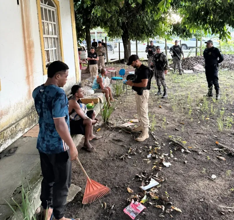 Operação conjunta mira pontos de tráfico e presta assistência a pessoas em situação de rua em Eunápolis