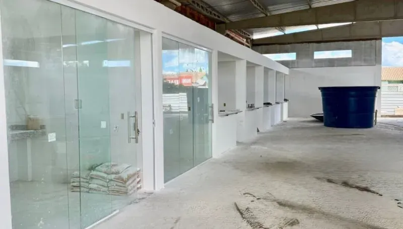 Com 90% concluído, novo mercado municipal está perto de ser inaugurado em São José de Alcobaça