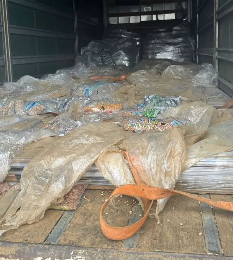 Três homens são presos em flagrante por roubo de cargas na Bahia Três homens são presos em flagrante por roubo de cargas na Bahia