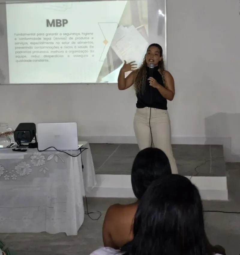 Prefeitura de Medeiros Neto realiza 1ª Capacitação de Boas Práticas na Manipulação de Alimentos