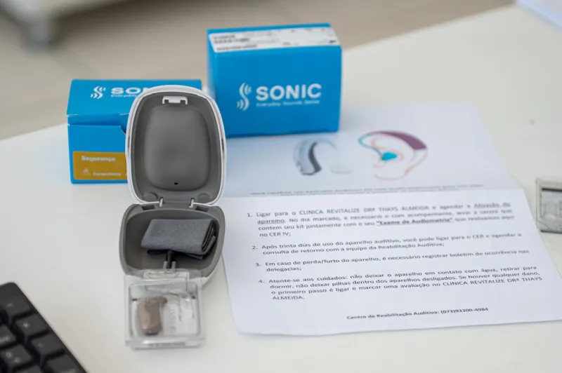 Teixeira de Freitas amplia atendimento especializado com entrega de aparelhos auditivos para 21 municípios