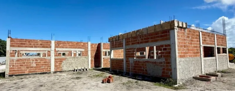 Saúde em foco: Alcobaça avança com obra de PSF no bairro Farol