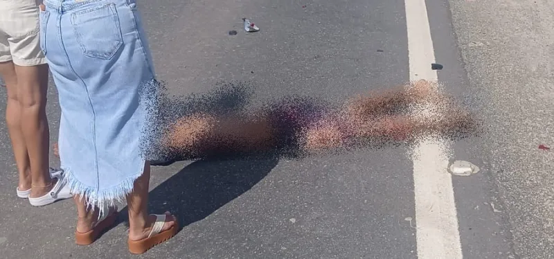 Motociclista morre em acidente após desviar de ônibus e invadir contramão em Eunápolis