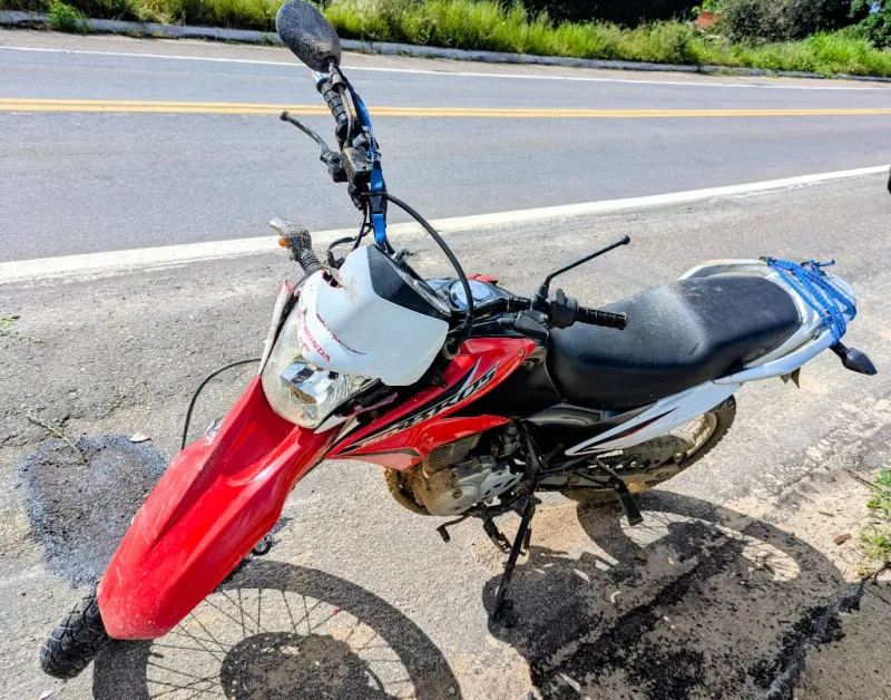 Acidente grave na BR-101 deixa duas pessoas feridas em Nova Viçosa