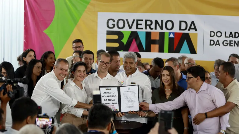 Jerônimo Rodrigues inaugura radioterapia e obras de mobilidade em Teixeira de Freitas
