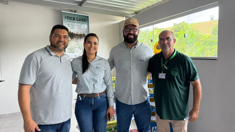 Secretário de Agricultura de Medeiros Neto, Tairo Sales, participa de evento sobre Calendário Vacinal do Rebanho Secretário de Agricultura de Medeiros Neto, Tairo Sales, participa de evento sobre Calendário Vacinal do Rebanho