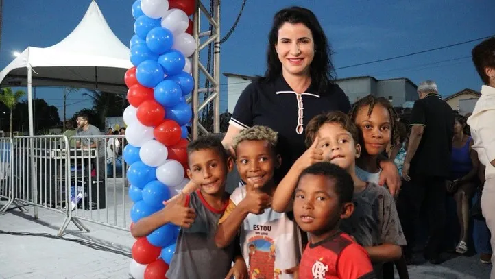 Prefeitura Nova Viçosa inaugura Praça Manuel Pedro dos Santos. Local vira novo ponto de encontro Prefeitura Nova Viçosa inaugura Praça Manuel Pedro dos Santos. Local vira novo ponto de encontro