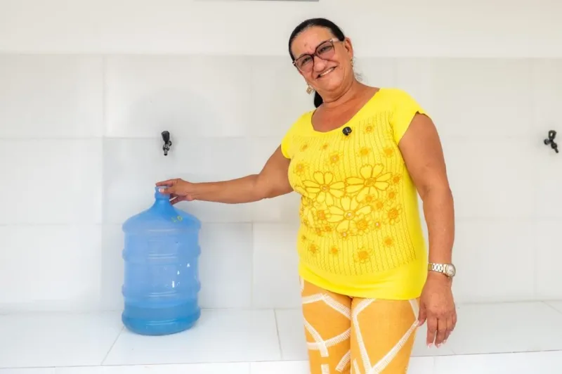 Prefeitura segue investindo e entrega mais um chafariz à população de Teixeira de Freitas