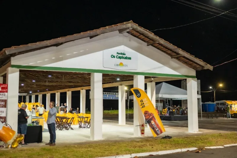 Prefeitura de Teixeira de Freitas marca presença em feira que destaca inovação e desenvolvimento econômico