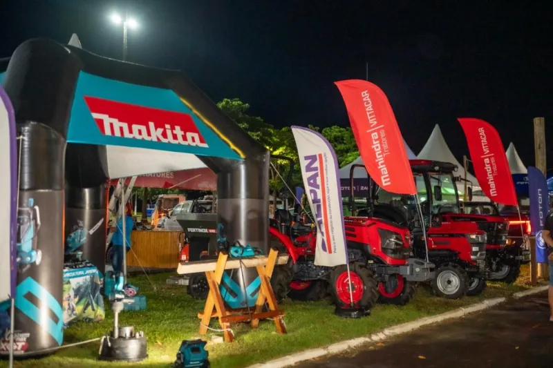 Prefeitura de Teixeira de Freitas marca presença em feira que destaca inovação e desenvolvimento econômico