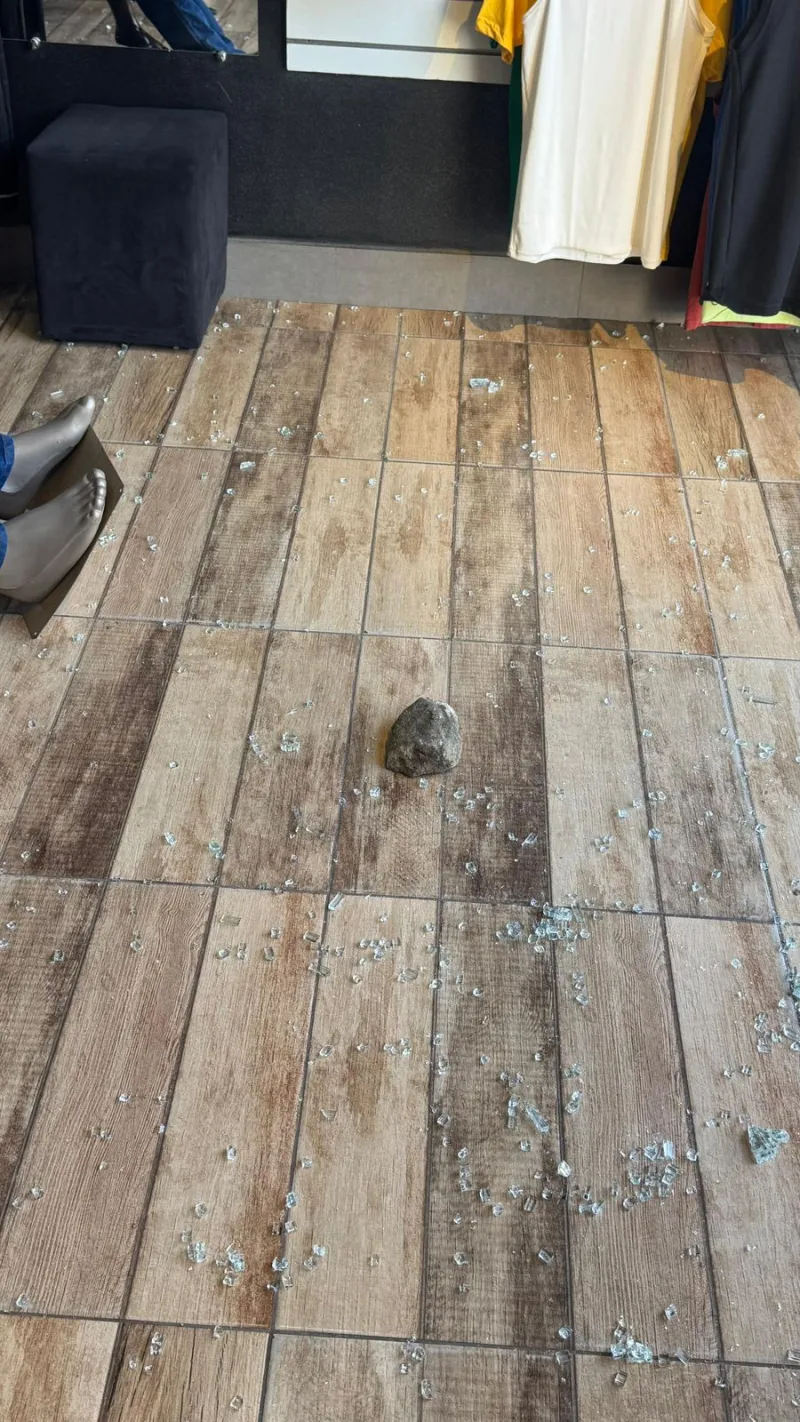 Dupla é presa após furtar loja de roupas no centro de Eunápolis