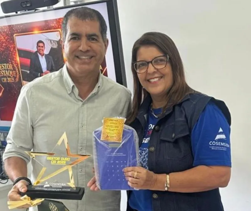 Secretário de Saúde de Mucuri recebe Prêmio Gestor Ouro em reconhecimento à gestão em saúde municipal