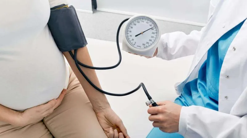 Pré-eclâmpsia na gravidez: saiba o que é, riscos e como se prevenir  