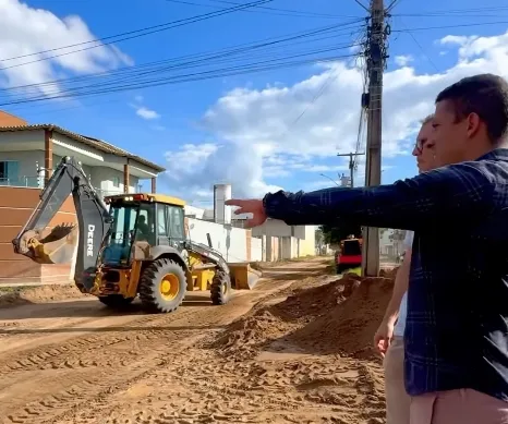 Prefeito Dr. Marcelo Belitardo anuncia o inicio da pavimentação da Av. Bernadino Figueiredo no bairro Residencial dos Pioneiros