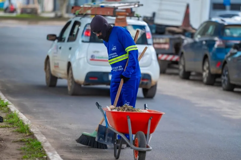 Limpeza urbana reforça qualidade de vida e depende da colaboração da população de Teixeira de Freitas