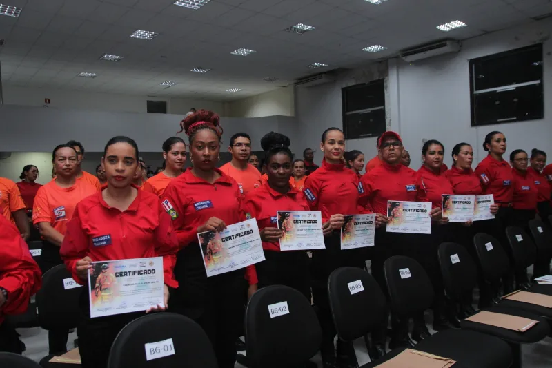 Teixeira de Freitas forma novos agentes municipais e reforça atuação na segurança pública e na prevenção de emergências