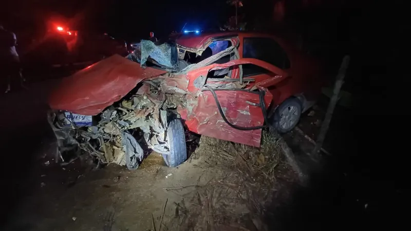 Motorista perde a vida em acidente com carreta na BR-418 em Nova Viçosa Motorista perde a vida em acidente com carreta na BR-418 em Nova Viçosa