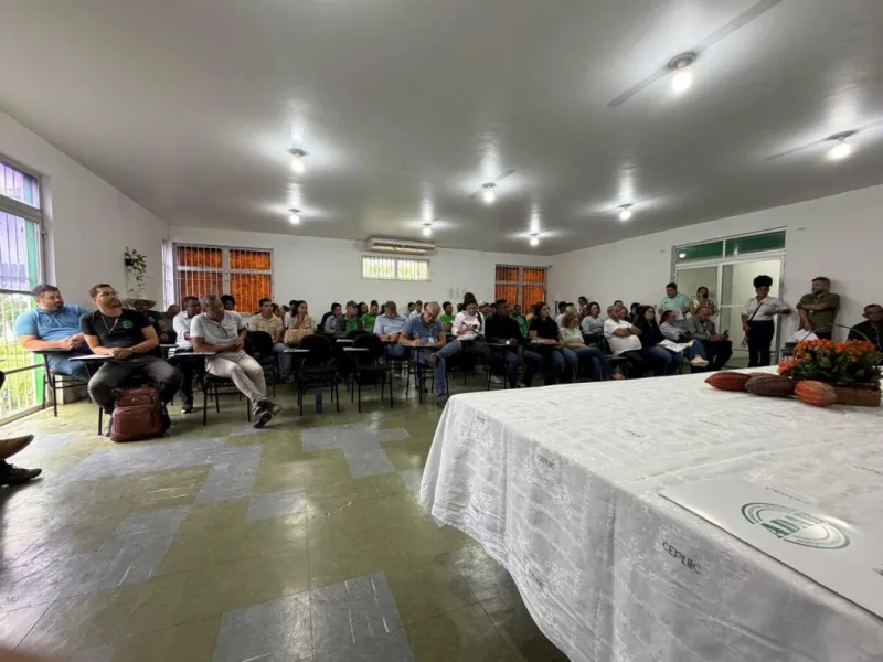 Após sucesso na Caravana da Educação Sanitária, Mucuri conclui semana de capacitação e proteção das lavouras