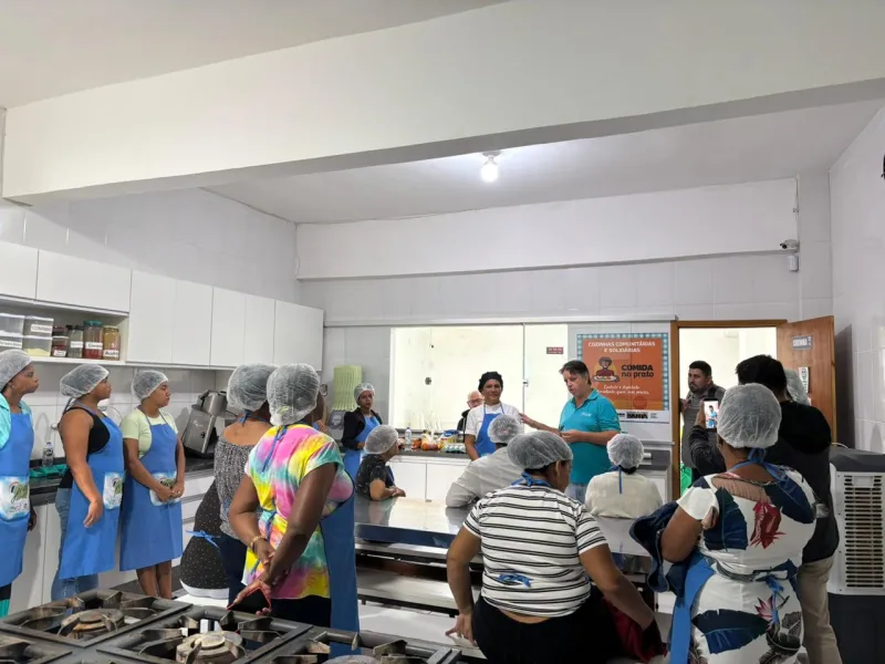 Projeto leva oficinas profissionalizantes gratuitas a comunidades do Extremo Sul da Bahia