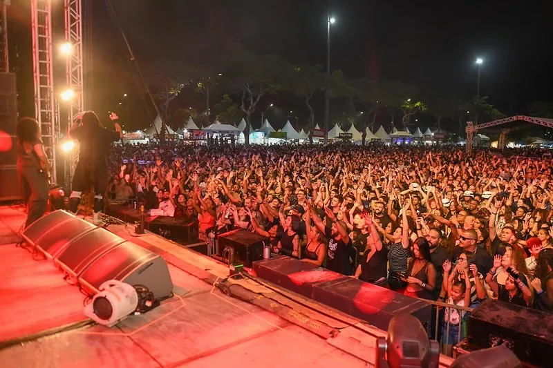 Teixeira Festival 2026 começa com multidão e grandes shows de Marcelo Falcão, Nadson O Ferinha e La Fúria