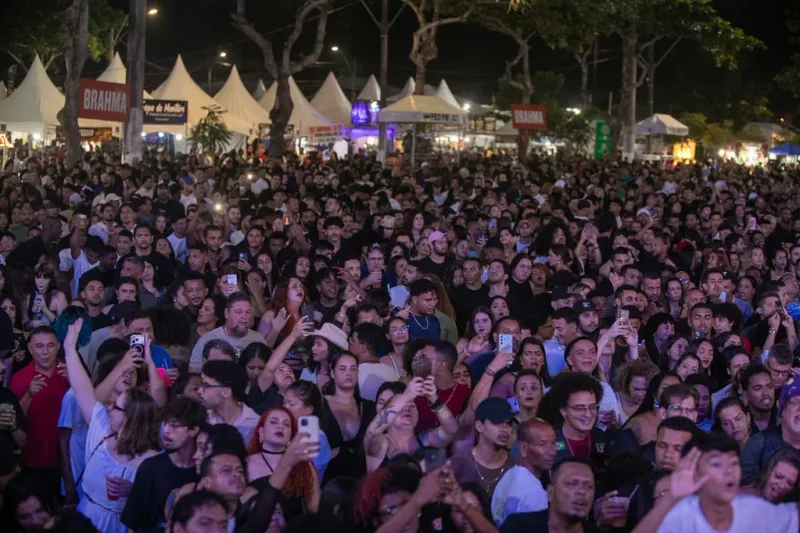 Nova estrutura da festa de Teixeira de Freitas conquista público e fortalece economia local