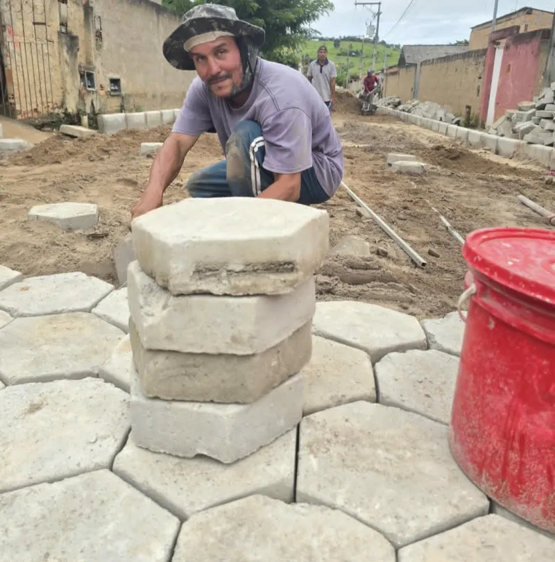 Gestão do prefeito Bemtivi avança com obras de pavimentação e transforma realidade de moradores