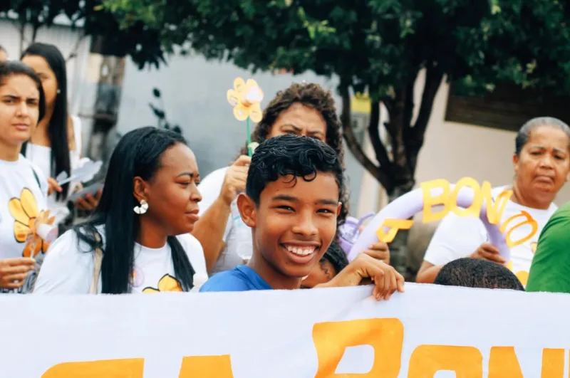 Caminhada do 18 de Maio mobiliza comunidade de Alcobaça na luta pela proteção de crianças e adolescentes