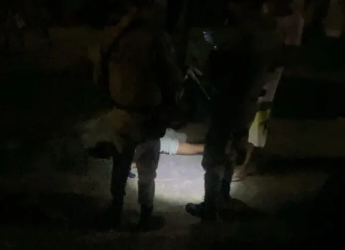 Jovem é morto e adolescente fica gravemente ferido em ataque a tiros em praça de Teixeira de Freitas