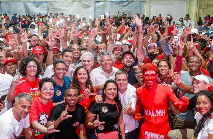 Valmir Assunção lança pré-campanha no Extremo Sul e reúne grandes lideranças em Teixeira de Freitas