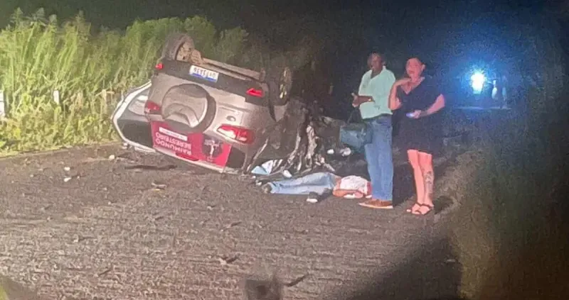 Músico teixeirense morre em acidente com veículo de Raimundo Seresteiro no interior da Bahia Músico teixeirense morre em acidente com veículo de Raimundo Seresteiro no interior da Bahia