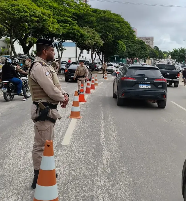 Operação Força Total reforça policiamento em Teixeira de Freitas durante ação realizada em toda a Bahia e em nível nacional