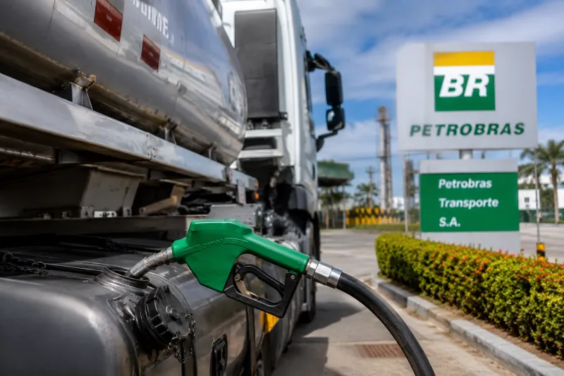Petrobras reduz preço do diesel e desconto começa a valer nesta segunda-feira